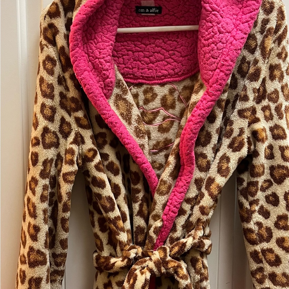 Leopard Print Robe with Pink Trim